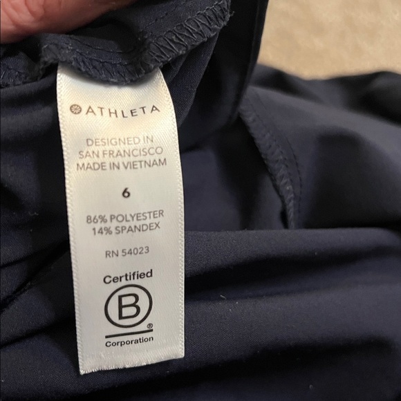 Athleta Navy All Day Skort Size 6 - Picture 6 of 10